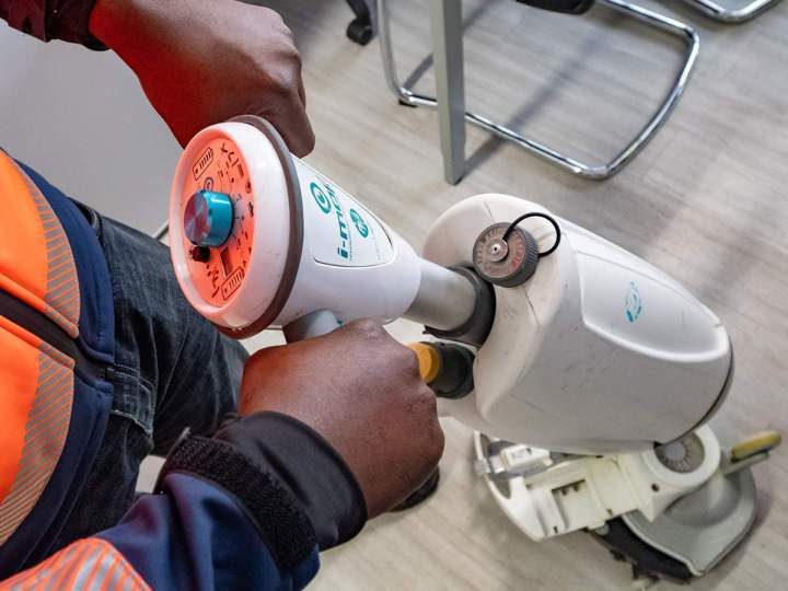 Les professionnels qu’il vous faut pour le nettoyage de vos panneaux solaires